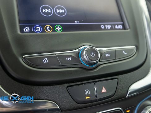 Used 2022 Chevrolet Equinox LT FWD image 19