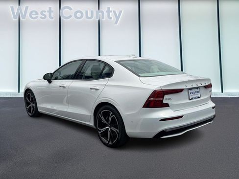 Certified 2025 Volvo S60 B5 Plus AWD/4WD image 7