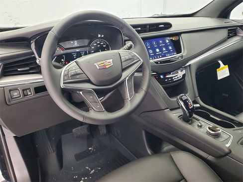 New 2026 Cadillac XT5 Luxury w/ LPO, Floor Liner Package image 12