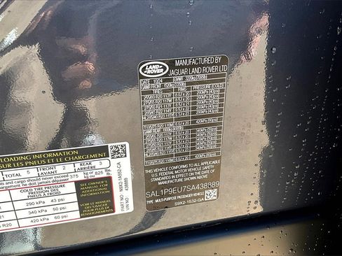 Used 2025 Land Rover Range Rover Sport SE image 33