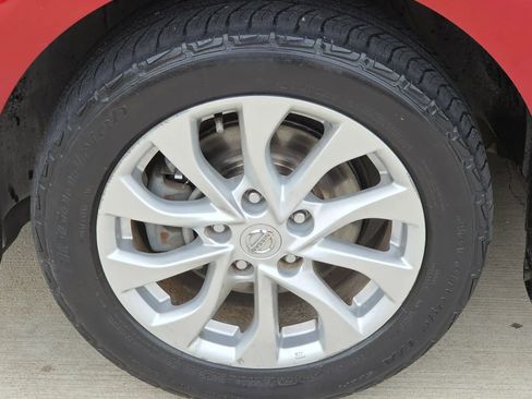 Used 2017 Nissan Sentra SV w/ Driver's Assist Package image 32