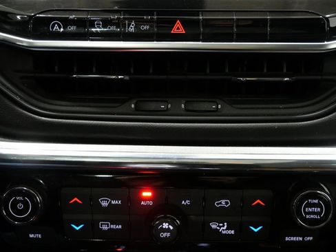 Used 2022 Jeep Compass Limited w/ (RED) Package image 20