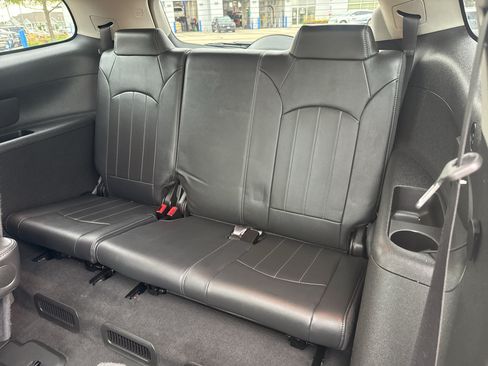 Used 2017 Buick Enclave Leather AWD/4WD image 33