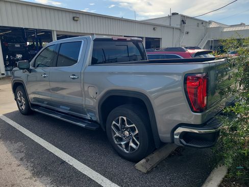 Used 2025 GMC Sierra 1500 SLT w/ SLT Premium Plus Package RWD image 7