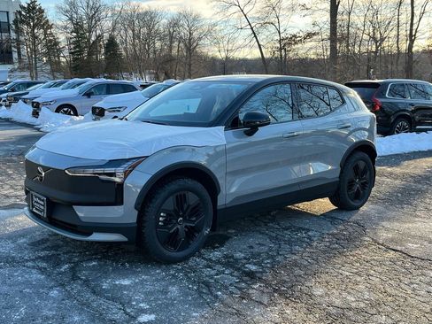 New 2026 Volvo EX30 Cross Country Ultra w/ Protection Package Premier AWD/4WD image 5