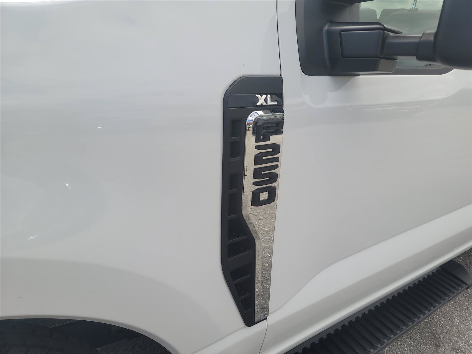 Used 2024 Ford F250 XL w/ XL Chrome Package RWD image 10
