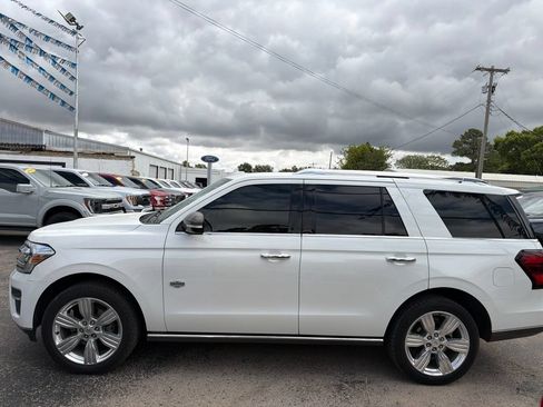 Used 2022 Ford Expedition King Ranch AWD/4WD image 3