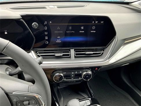 New 2026 Chevrolet Trax ACTIV w/ Sunroof Package image 11