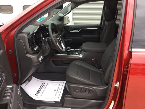 New 2026 GMC Sierra 1500 SLT AWD/4WD image 9