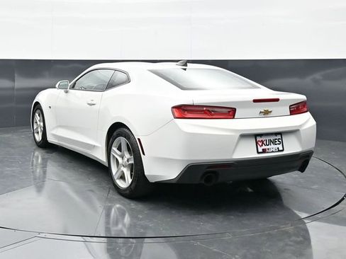 Used 2017 Chevrolet Camaro LT w/ Technology Package image 5