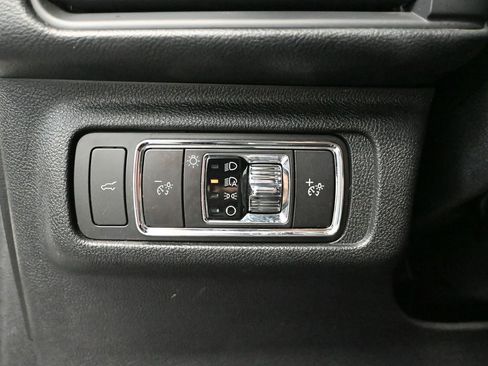 Used 2023 Lincoln Corsair Reserve w/ Jet Appearance Package image 29