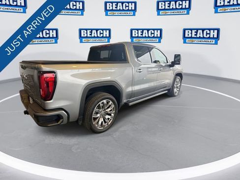 Used 2024 GMC Sierra 1500 Denali w/ Denali Reserve Package image 8