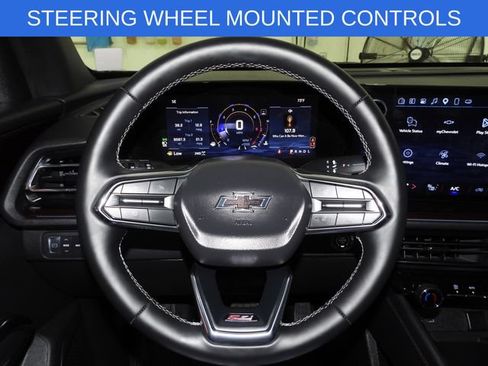 Used 2025 Chevrolet Traverse Z71 w/ Driver Confidence Package AWD/4WD image 19