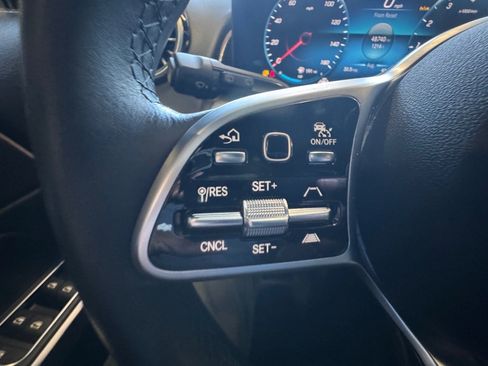 Certified 2023 Mercedes-Benz GLB 250 4MATIC image 16