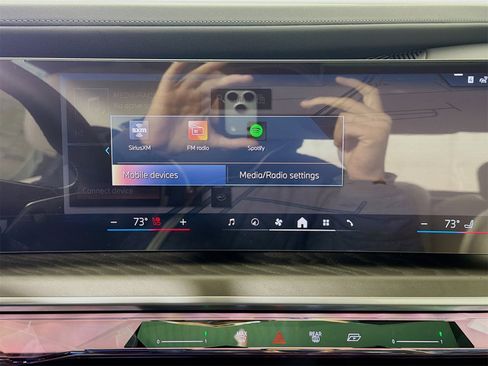 New 2026 BMW i7 xDrive60 w/ Executive Package image 16