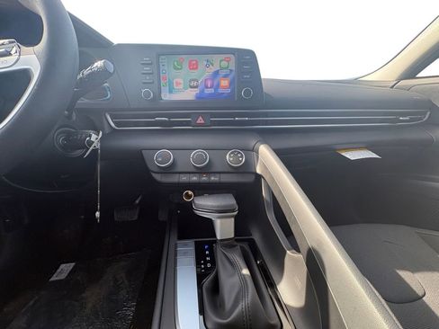 New 2026 Hyundai Elantra SE FWD image 11