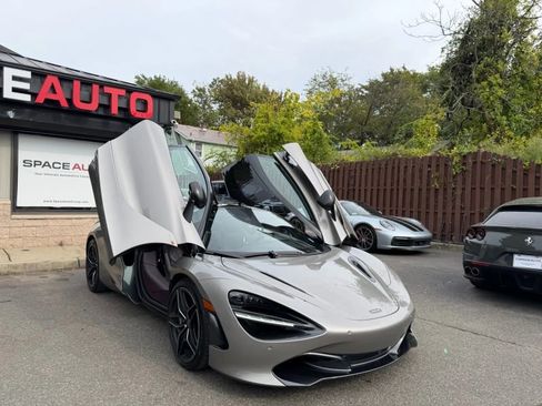 Used 2018 McLaren 720S image 4