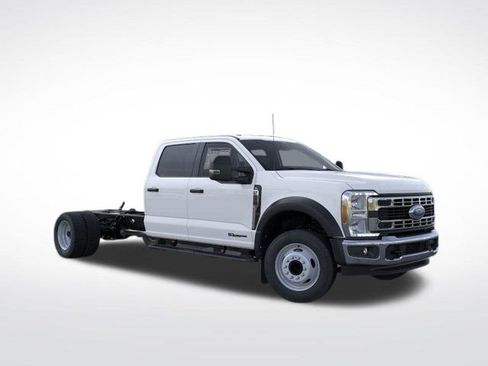 New 2025 Ford F550 2WD Crew Cab image 10