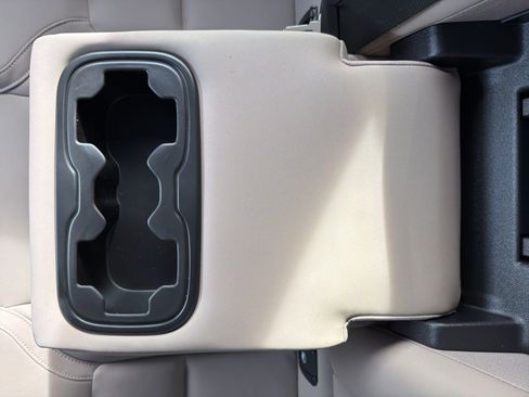 New 2026 Volvo XC60 B5 Plus w/ Protection Package Premier image 80