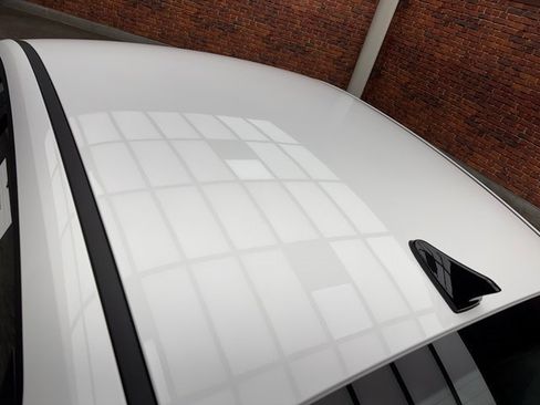 Used 2025 Hyundai Elantra SE image 25