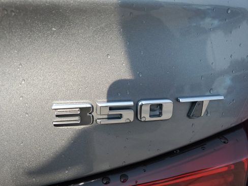 Used 2024 Cadillac XT4 Premium Luxury image 16