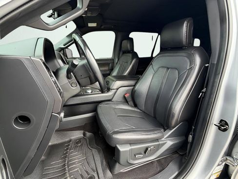 Used 2020 Ford Expedition Limited w/ Special Edition Package image 16