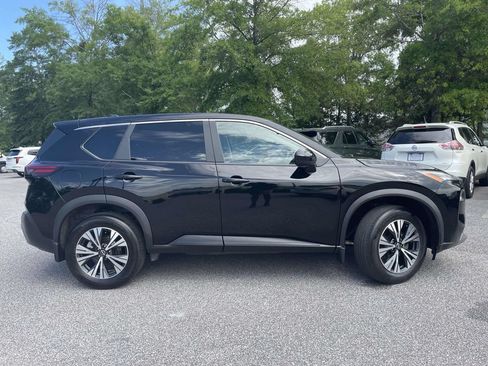 Used 2023 Nissan Rogue SV AWD/4WD image 2