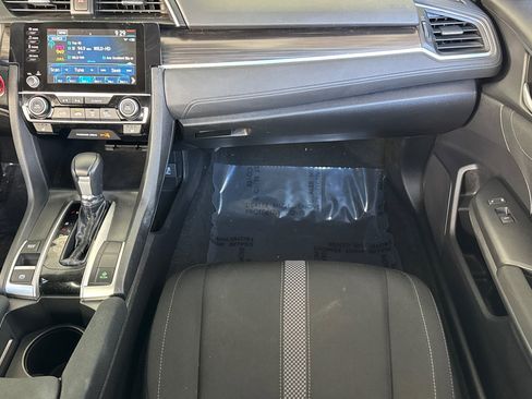 Certified 2021 Honda Civic EX image 29