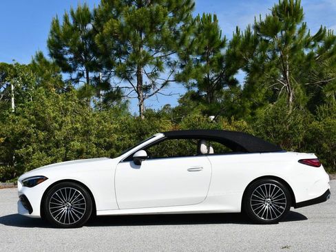Used 2024 Mercedes-Benz CLE 450 4MATIC Cabriolet image 35
