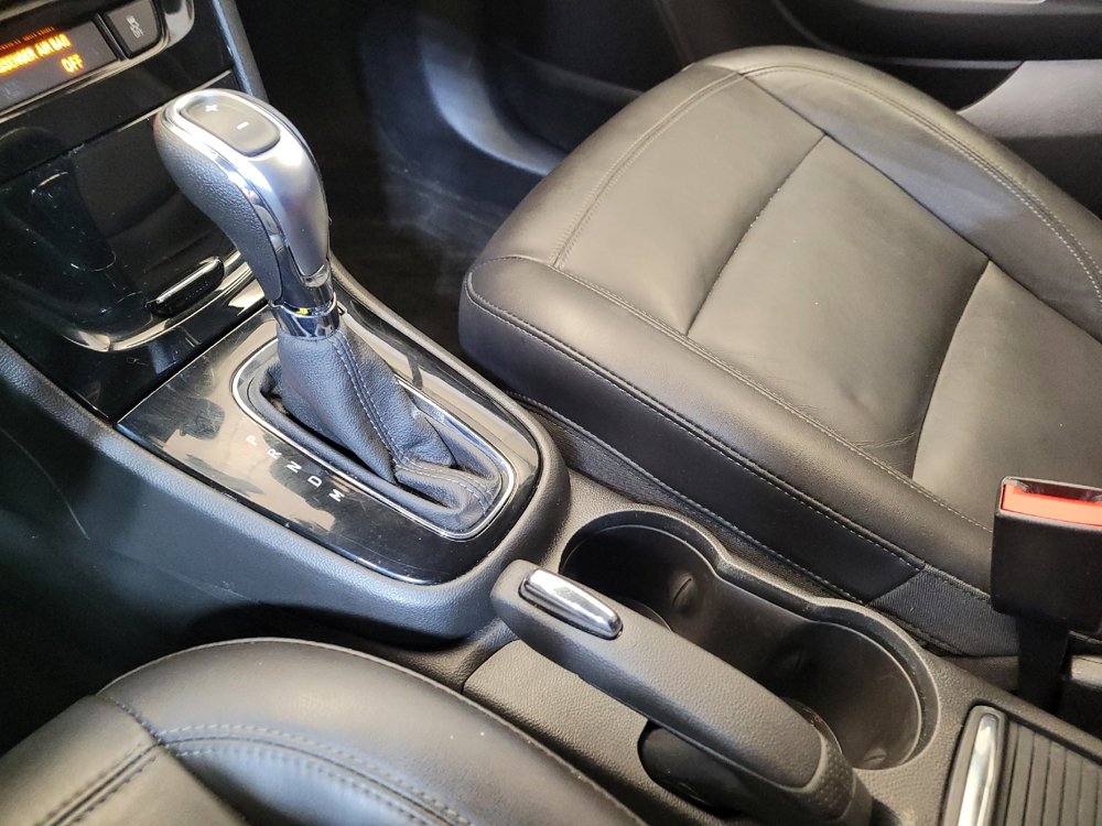 Used 2018 Buick Encore Essence AWD/4WD image 26
