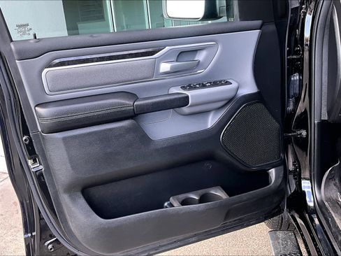 Used 2020 RAM 1500 Big Horn AWD/4WD image 9