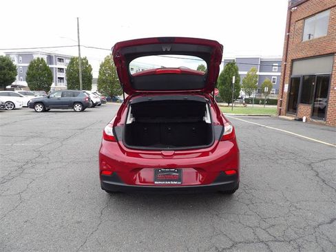 Used 2018 Chevrolet Cruze LT w/ Convenience Package image 9