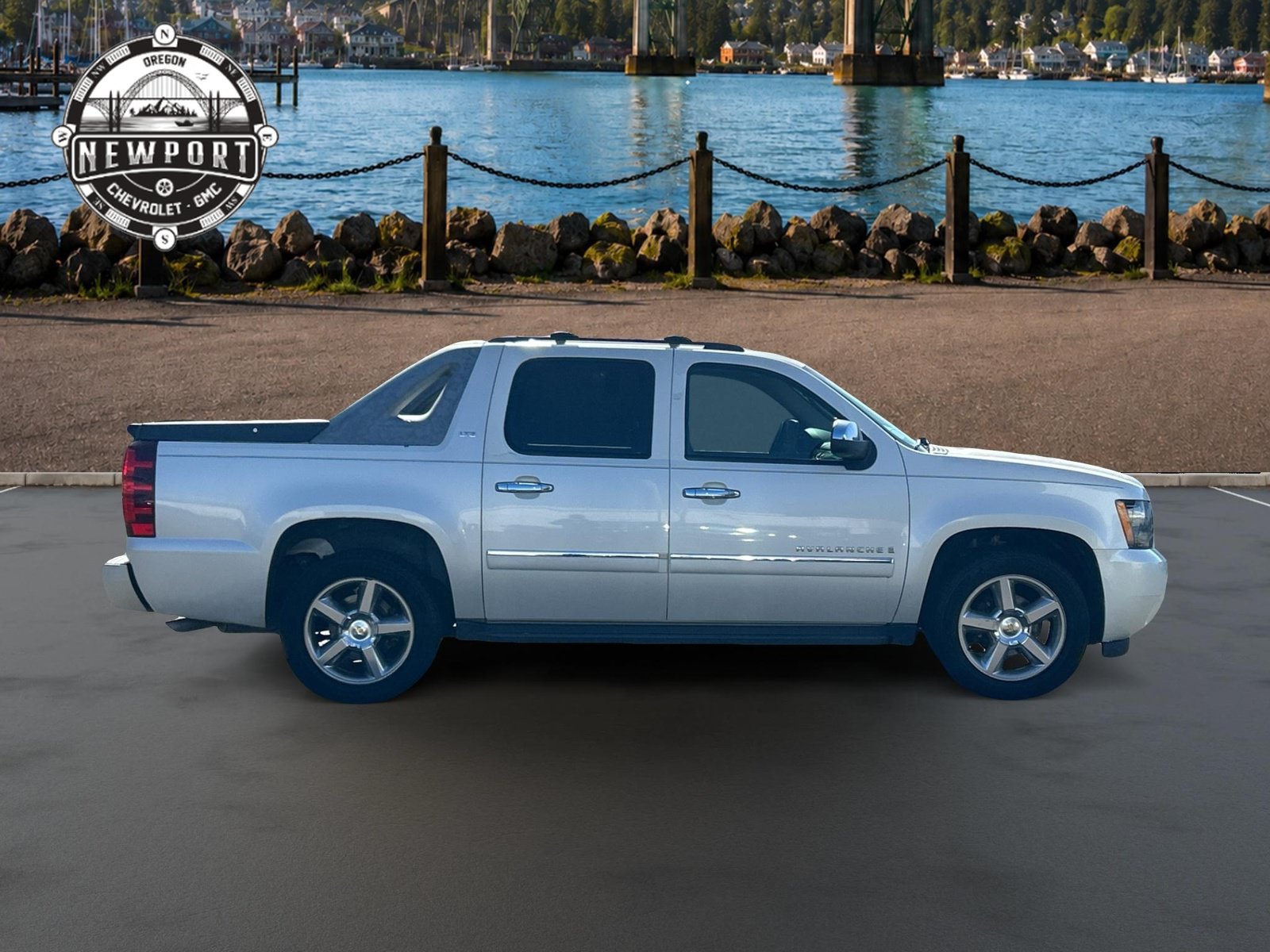Used 2009 Chevrolet Avalanche LTZ AWD/4WD image 4