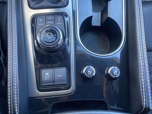 Used 2020 Nissan Maxima Platinum w/ Sport Mat Group image 16
