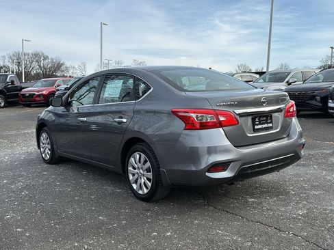 Used 2019 Nissan Sentra S image 5