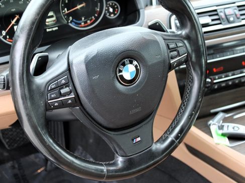 Used 2015 BMW 750Li image 27