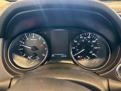 Used 2017 Nissan Rogue SL w/ SL Premium Package AWD/4WD image 19