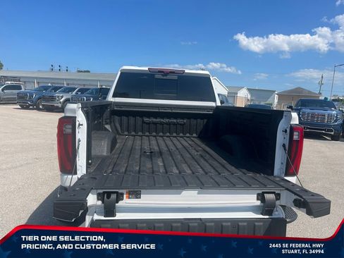 Used 2024 GMC Sierra 2500 Denali Ultimate AWD/4WD image 10