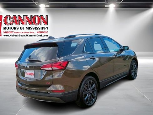 Used 2024 Chevrolet Equinox RS w/ RS Leather Package image 5