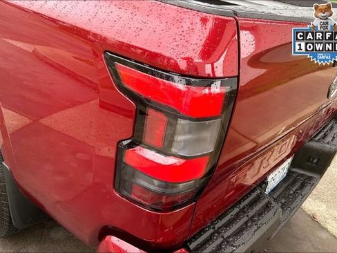 Used 2023 Nissan Frontier SV w/ SV Premium Package image 28
