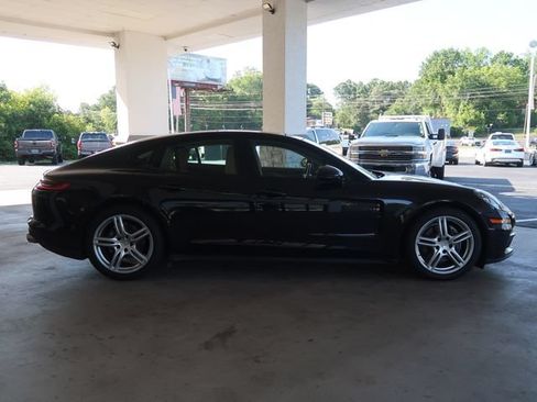 Used 2019 Porsche Panamera RWD image 8