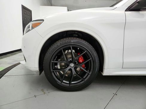 Used 2020 Alfa Romeo Stelvio Sport w/ Quick Order Package 22K Sport image 31