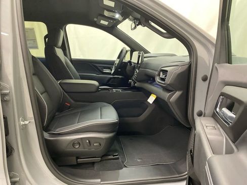 New 2025 Chevrolet Silverado EV LT image 15