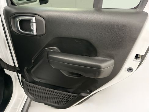 Used 2023 Jeep Wrangler Unlimited w/ 8.4" Radio Group AWD/4WD image 31