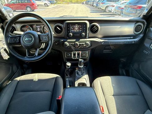 Used 2018 Jeep Wrangler Sport S image 31