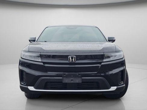 Used 2024 Honda Prologue EX image 3