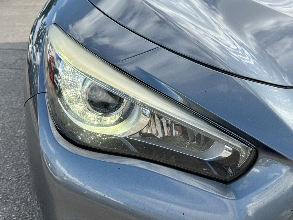 Used 2018 INFINITI Q50 Luxe w/ Essential Package (3.0T Luxe) AWD/4WD image 38