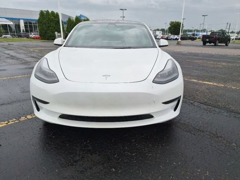Used 2023 Tesla Model 3 Standard Range RWD image 3