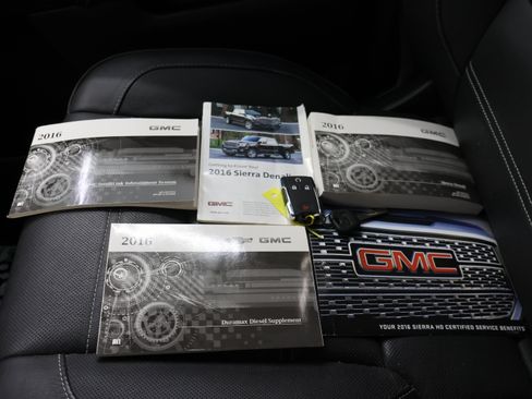 Used 2016 GMC Sierra 2500 Denali w/ Duramax Plus Package AWD/4WD image 56