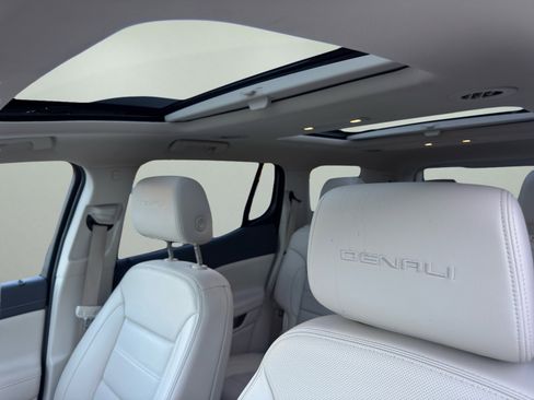 Used 2023 GMC Acadia Denali w/ Denali Ultimate Package image 16